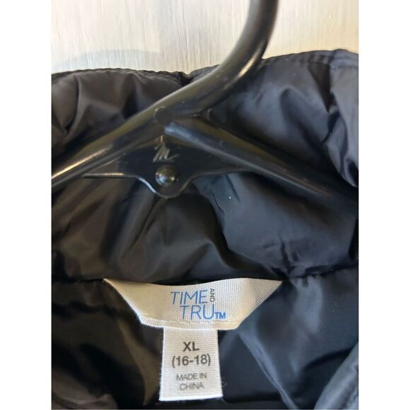 Time & Tru nylon puffer vest black zipper xl 16/18 new - Picture 4 of 7